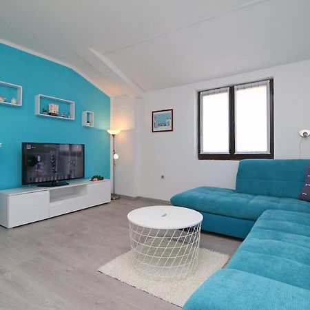 Apartments Mila 罗维尼 外观 照片